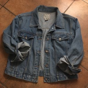 DENIM JACKET